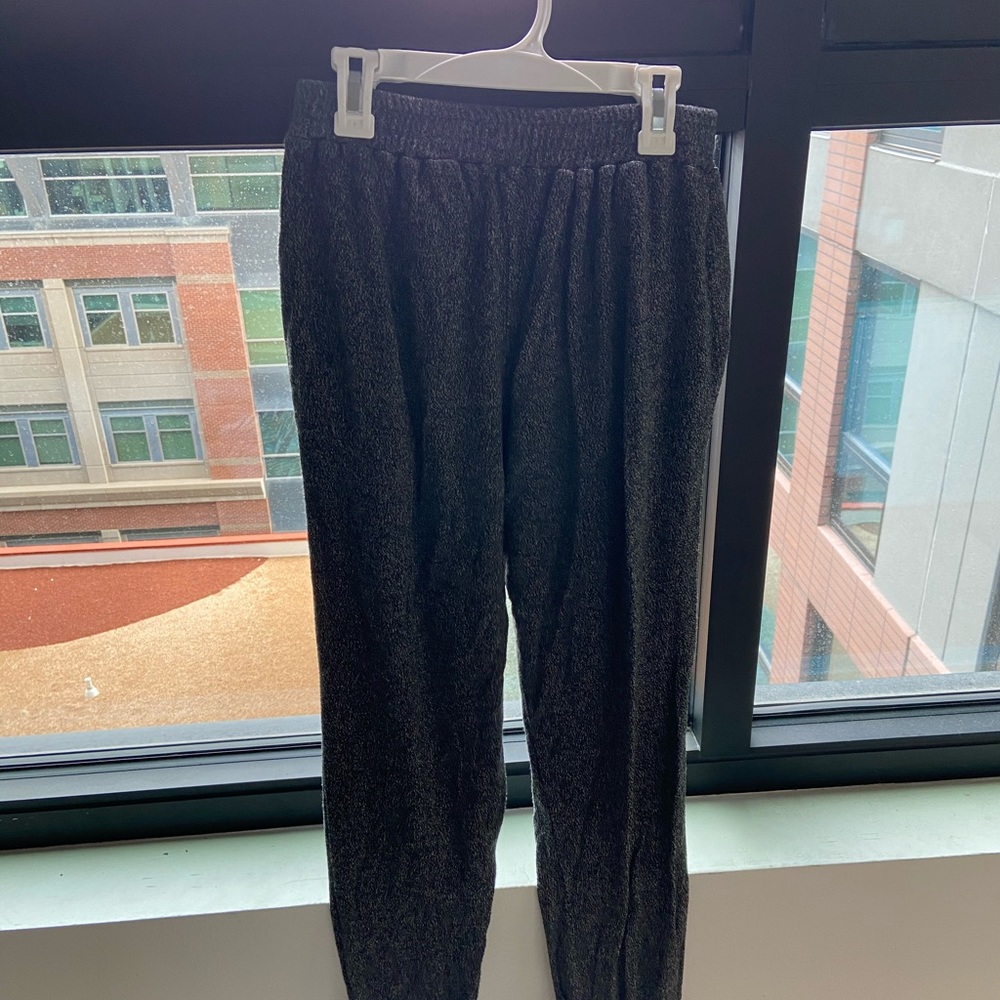 Brandy Melville Rosa sweats